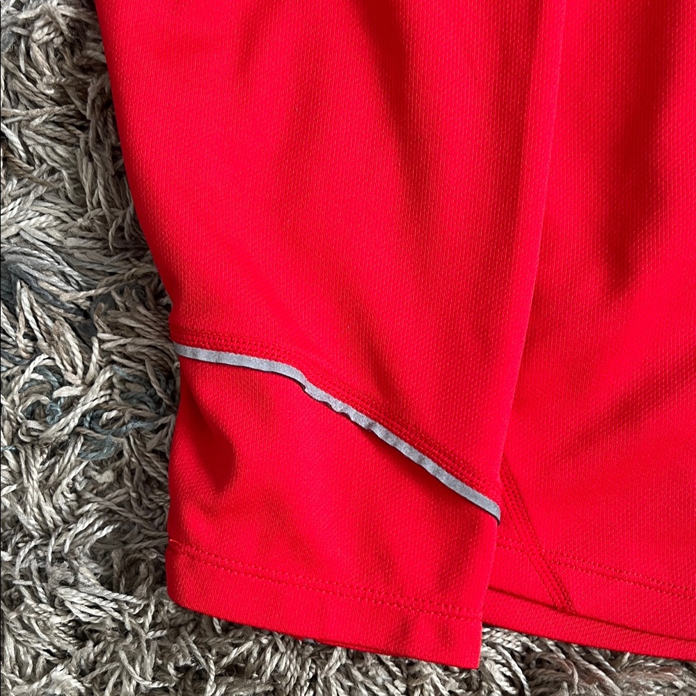Nike: Men's Long Sleeve Training Top - University RED/Cool - Picture 4 of 6